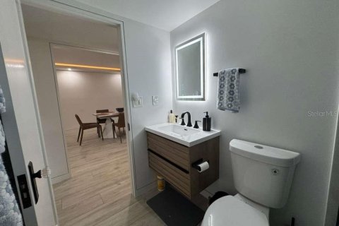 Copropriété à vendre à Largo, Floride: 2 chambres, 91.04 m2 № 2406357 - photo 17