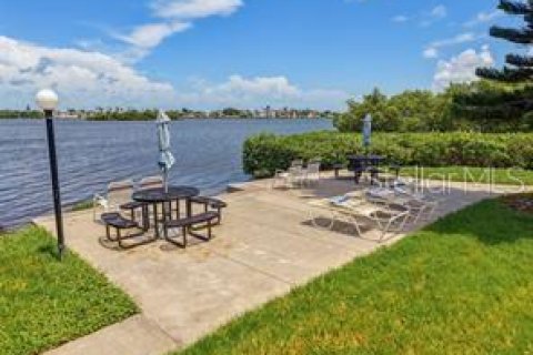 Copropriété à vendre à Largo, Floride: 2 chambres, 91.04 m2 № 2406357 - photo 25