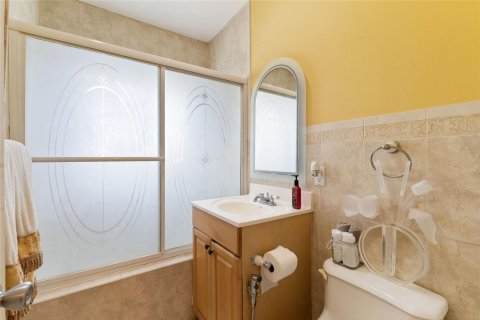Casa en venta en Miami Beach, Florida, 3 dormitorios, 255.85 m2 № 1102366 - foto 1