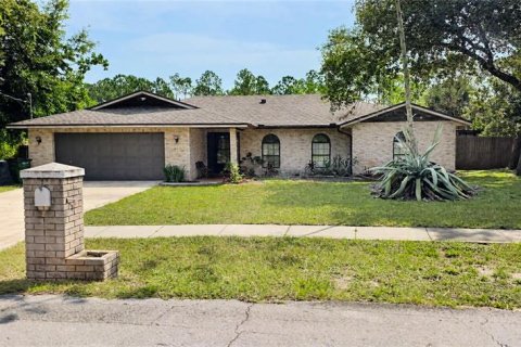 Villa ou maison à Deltona, Floride 3 chambres, 181.16 m2 № 2324310
