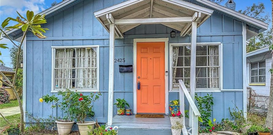 Villa ou maison à Saint Petersburg, Floride 3 chambres, 101.45 m2 № 1614106
