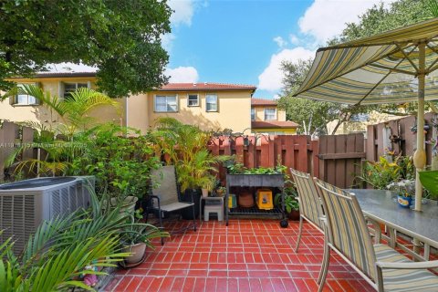 Adosado en venta en Homestead, Florida, 3 dormitorios, 108.6 m2 № 1975253 - foto 23