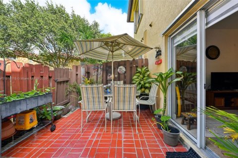 Adosado en venta en Homestead, Florida, 3 dormitorios, 108.6 m2 № 1975253 - foto 24