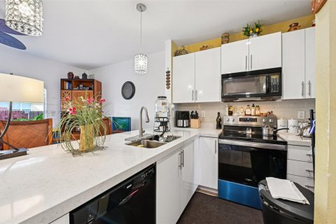 Adosado en venta en Homestead, Florida, 3 dormitorios, 108.6 m2 № 1975253 - foto 8