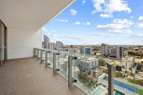 Condo in Miami, Florida, 2 bedrooms  № 1471674 - photo 9