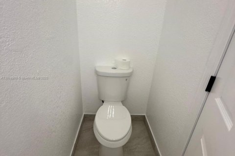 Купить таунхаус в Майами-Гарденс, Флорида 3 спальни, 131.83м2, № 1946974 - фото 10