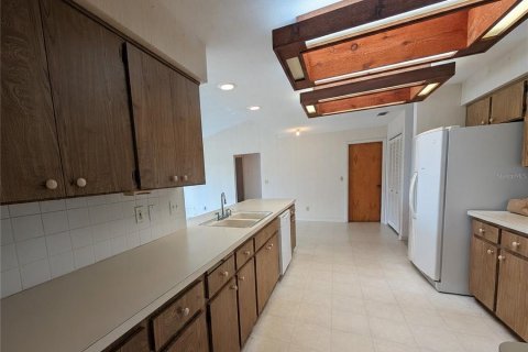 Купить виллу или дом в Семинол, Флорида 3 комнаты, 196.49м2, № 2312749 - фото 12