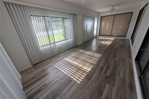 Купить виллу или дом в Семинол, Флорида 3 комнаты, 196.49м2, № 2312749 - фото 19