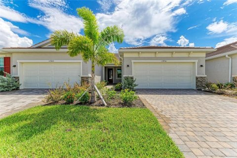 House in WELLEN PARK in Venice, Florida 2 bedrooms, 139.45 sq.m. № 2316754