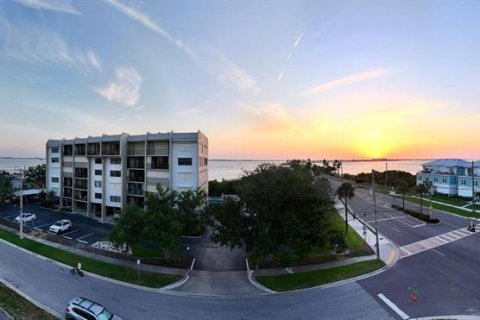 Adosado en venta en Dunedin, Florida, 3 dormitorios, 194.26 m2 № 1838225 - foto 11