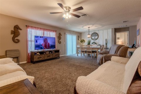 Casa en venta en Palm Coast, Florida, 4 dormitorios, 172.98 m2 № 1907894 - foto 17