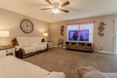 Casa en venta en Palm Coast, Florida, 4 dormitorios, 172.98 m2 № 1907894 - foto 19