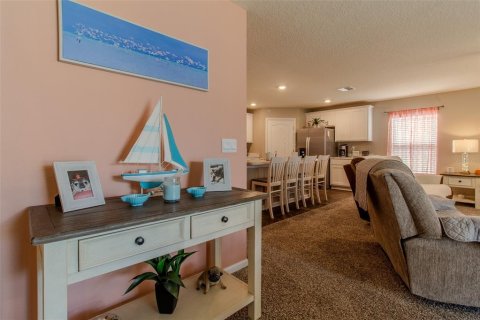 Casa en venta en Palm Coast, Florida, 4 dormitorios, 172.98 m2 № 1907894 - foto 6