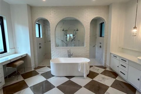 House in Sarasota, Florida 4 bedrooms, 425.03 sq.m. № 2205017 - photo 7