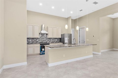 House in Palm Coast, Florida 3 bedrooms, 187.48 sq.m. № 1879521 - photo 14