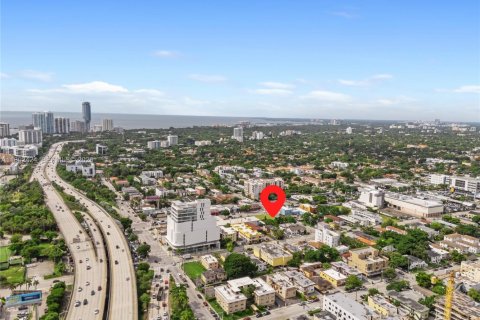 Propiedad comercial en Miami, Florida № 2055195