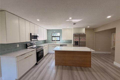 Villa ou maison à vendre à Melbourne, Floride: 4 chambres, 163.51 m2 № 2402871 - photo 5