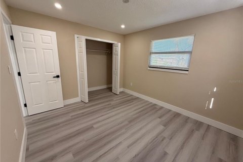 Villa ou maison à vendre à Melbourne, Floride: 4 chambres, 163.51 m2 № 2402871 - photo 16