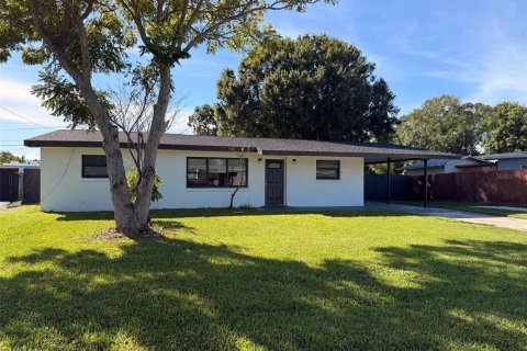Villa ou maison à Melbourne, Floride 4 chambres, 163.51 m2 № 2402871