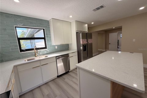 Villa ou maison à vendre à Melbourne, Floride: 4 chambres, 163.51 m2 № 2402871 - photo 18