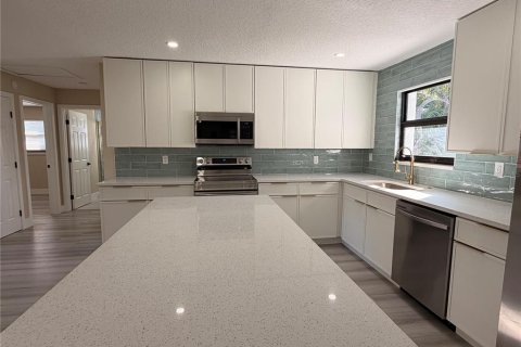 Villa ou maison à vendre à Melbourne, Floride: 4 chambres, 163.51 m2 № 2402871 - photo 8
