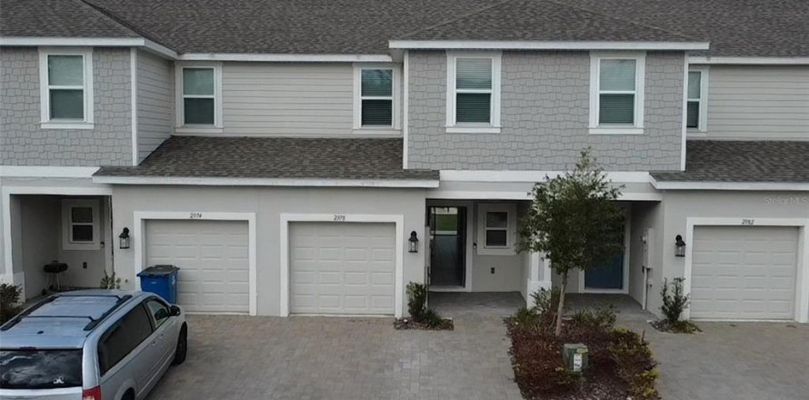 Townhouse in Davenport, Florida 3 bedrooms, 130.71 sq.m. № 2196648