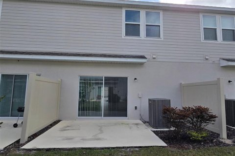 Townhouse in Davenport, Florida 3 bedrooms, 130.71 sq.m. № 2196648 - photo 27