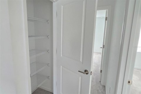 Townhouse in Davenport, Florida 3 bedrooms, 130.71 sq.m. № 2196648 - photo 24