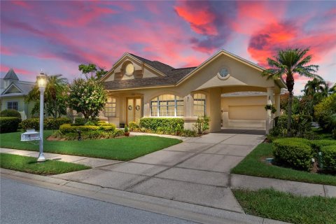 House in Bradenton, Florida 3 bedrooms, 224.17 sq.m. № 1886122 - photo 1