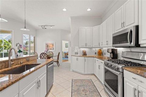 House in Bradenton, Florida 3 bedrooms, 224.17 sq.m. № 1886122 - photo 17