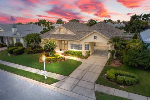 House in Bradenton, Florida 3 bedrooms, 224.17 sq.m. № 1886122 - photo 29