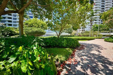 Condo in Hallandale Beach, Florida, 1 bedroom  № 2086324 - photo 26
