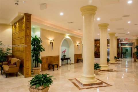 Copropriété à vendre à Hollywood, Floride: 2 chambres, 101.73 m2 № 2253410 - photo 28