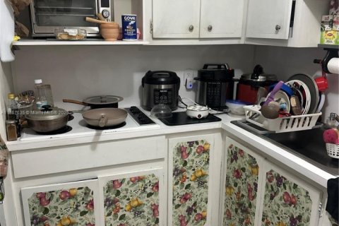 Copropriété à vendre à Miami, Floride: 1 chambre, 62.8 m2 № 1985456 - photo 2