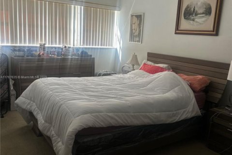 Copropriété à vendre à Miami, Floride: 1 chambre, 62.8 m2 № 1985456 - photo 8