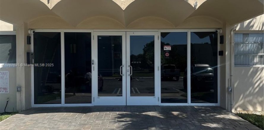 Condo à Miami, Floride, 1 chambre № 1985456