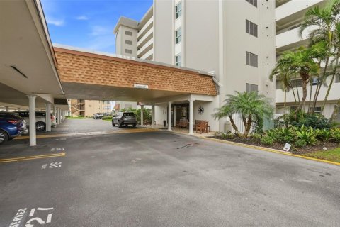 Condominio en venta en Saint Petersburg, Florida, 2 dormitorios, 149.11 m2 № 2423867 - foto 2