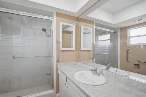 Condominio en venta en Saint Petersburg, Florida, 2 dormitorios, 149.11 m2 № 2423867 - foto 12