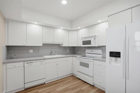 Condominio en venta en Saint Petersburg, Florida, 2 dormitorios, 149.11 m2 № 2423867 - foto 5