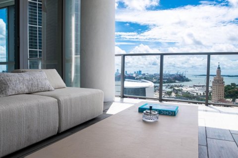 Copropriété à vendre à Miami, Floride: 3 chambres, 203.27 m2 № 1969819 - photo 18