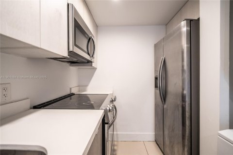 Appartement à louer à Miami Beach, Floride: 2 chambres, 76.74 m2 № 1952270 - photo 8