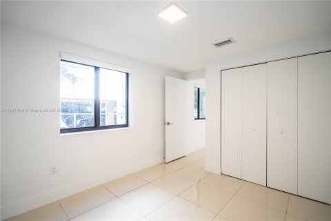 Appartement à louer à Miami Beach, Floride: 2 chambres, 76.74 m2 № 1952270 - photo 11