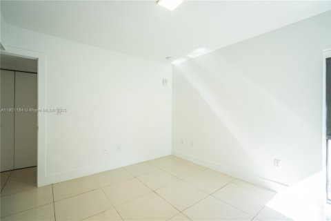 Appartement à louer à Miami Beach, Floride: 2 chambres, 76.74 m2 № 1952270 - photo 14