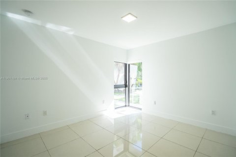 Appartement à louer à Miami Beach, Floride: 2 chambres, 76.74 m2 № 1952270 - photo 13