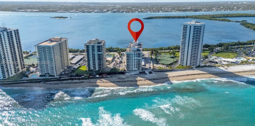 Condo in Riviera Beach, Florida, 2 bedrooms  № 2007586