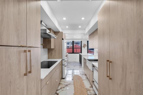 Condo in Riviera Beach, Florida, 2 bedrooms  № 2007586 - photo 22