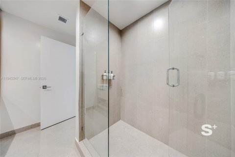 Copropriété à vendre à Miami, Floride: 1 chambre, 60.39 m2 № 1999557 - photo 17