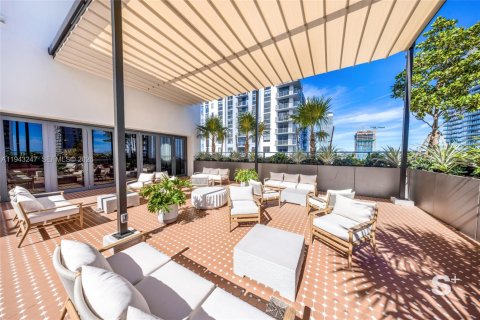 Copropriété à vendre à Miami, Floride: 1 chambre, 60.39 m2 № 1999557 - photo 29