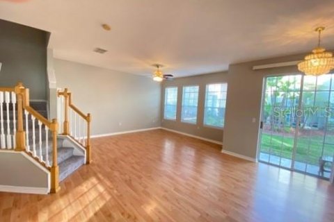 Townhouse in Wesley Chapel, Florida 3 bedrooms, 140.56 sq.m. № 1808524 - photo 3