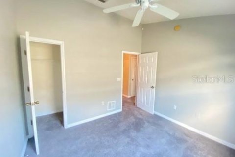 Townhouse in Wesley Chapel, Florida 3 bedrooms, 140.56 sq.m. № 1808524 - photo 15